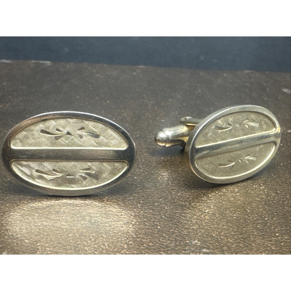 Vintage Oval Gold Tone‎ Cufflinks with Etching